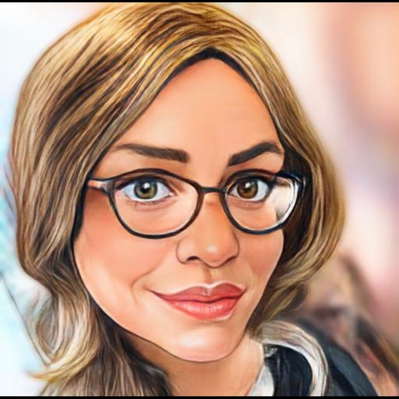 Meet your Posher, Ashley - Picture 2 of 15